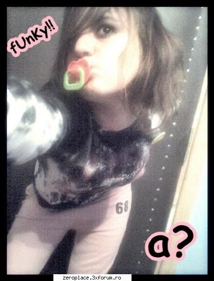 Piti funky 2 - E pă trend să ai o suzetă de gat - Pitipoance